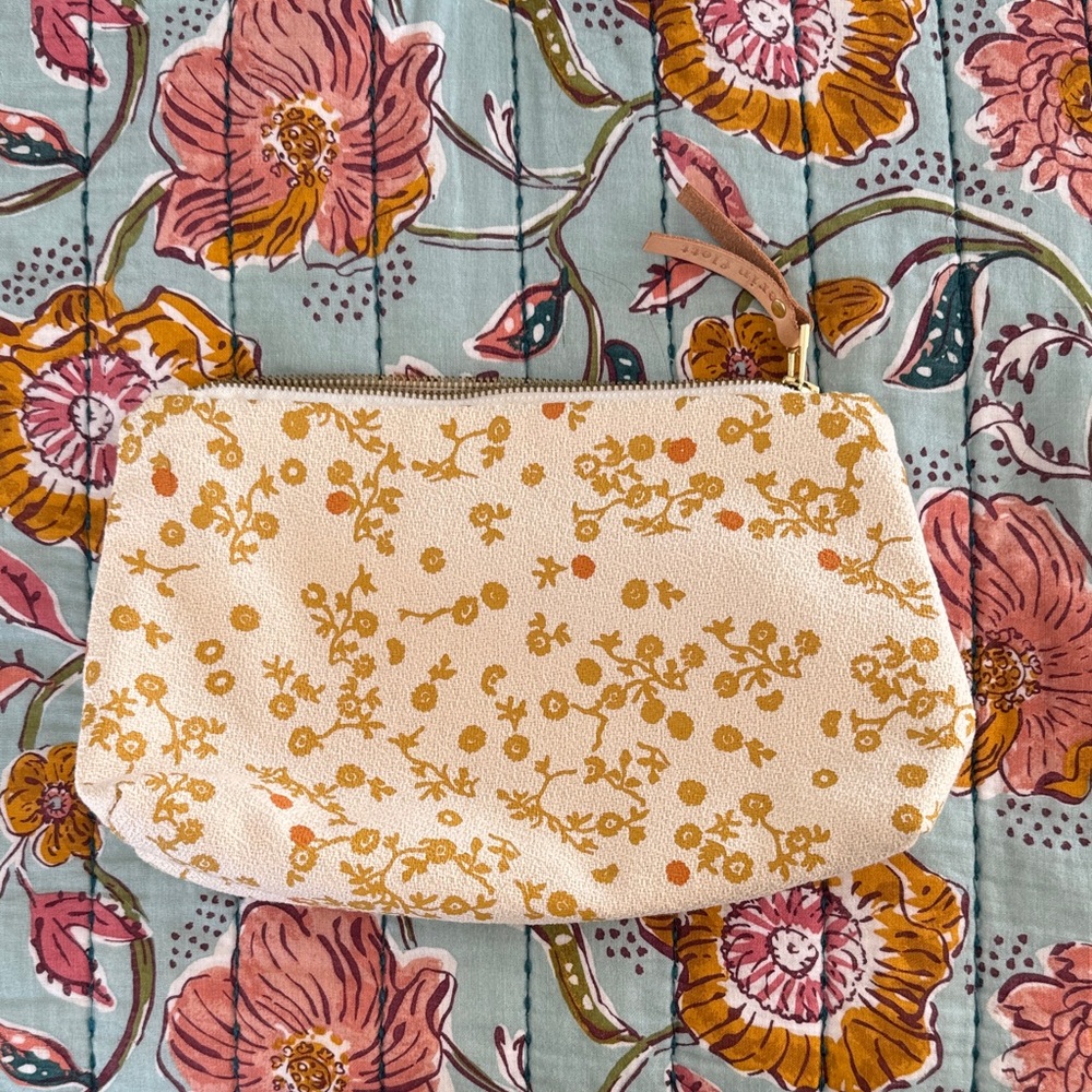 Erin Flett Laura Pouch - Gold Floral